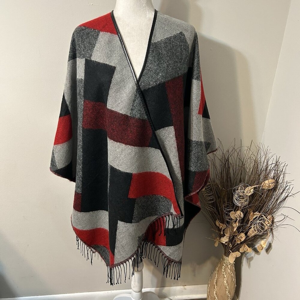 Collectioneighteen Gray Black Red Cover-Up Poncho One Size Blanket Wrap Fringe